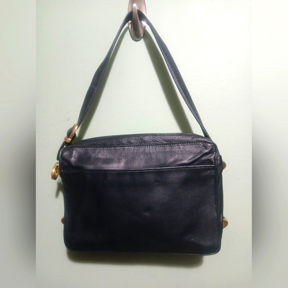 Perlina Vintage Shoulder Bag